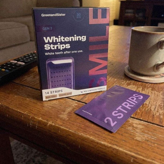Photo of the whitening strips from Layla Lee Y.